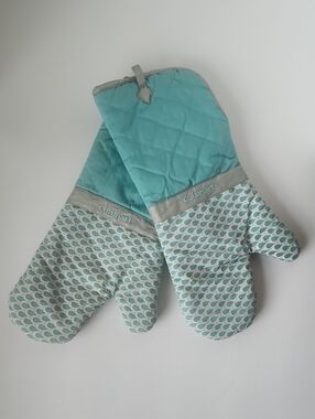 Cuisinart Aqua and Light Gray Quilted Oven Mitts, SET OF TWO